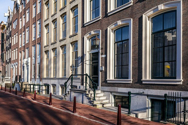 Stout Verlichting Project Grachtenpand Amsterdam sfeerfoto
